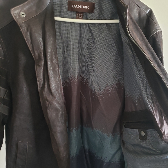 Danier swede jacket - Picture 3 of 4